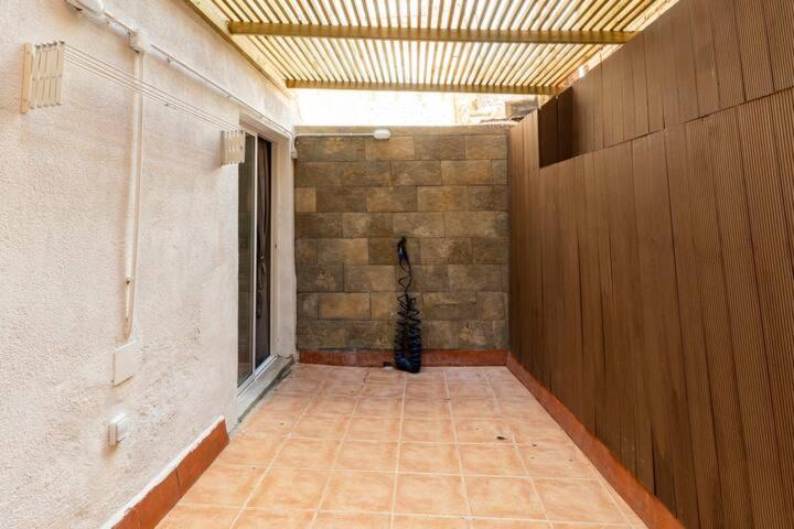 Apartamento En Planta Baja Cerca De La Playa En بادالونا المظهر الخارجي الصورة