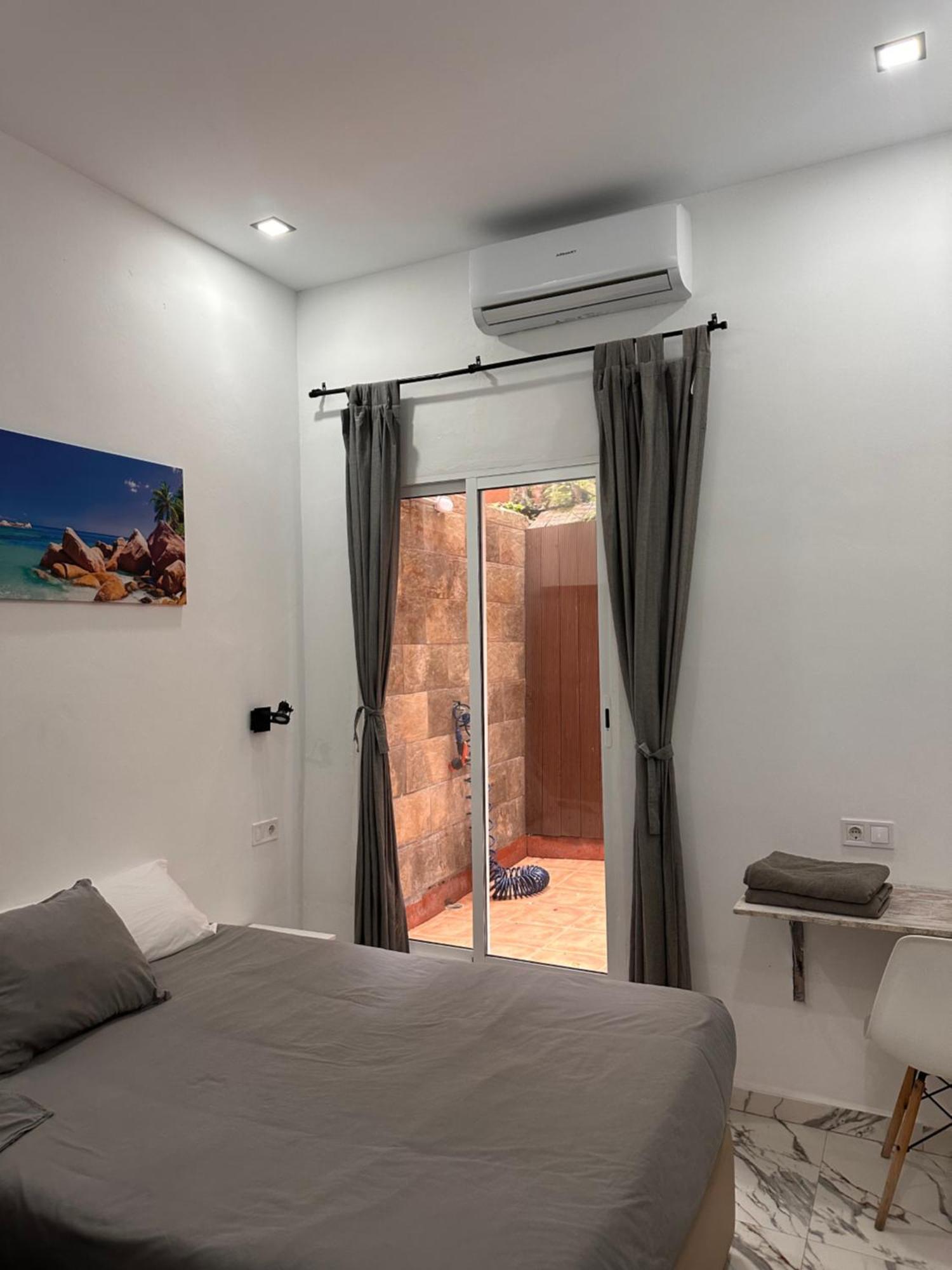 Apartamento En Planta Baja Cerca De La Playa En بادالونا المظهر الخارجي الصورة