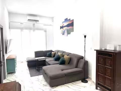 Apartamento En Planta Baja Cerca De La Playa En بادالونا المظهر الخارجي الصورة